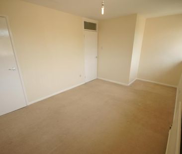 2 bedroom penthouse to rent - Photo 6