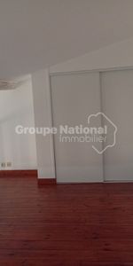 BEAUCAIRE CENTRE - Appartement T2 en mezzanine de 44m², - Photo 3