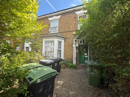 1 bedroom semi-detached house to rent - Photo 5