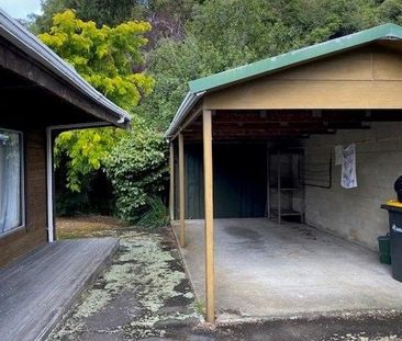 Wake up to the sound of Tui's - Photo 5