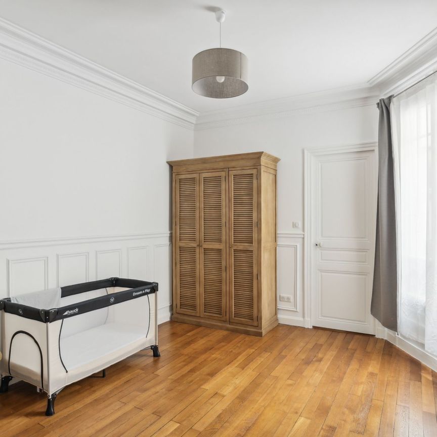 Location Appartement Paris 15 3 Pièces 78 m² - Photo 1