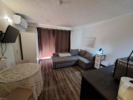 Modern studio on the Southport Broadwater! - Photo 2