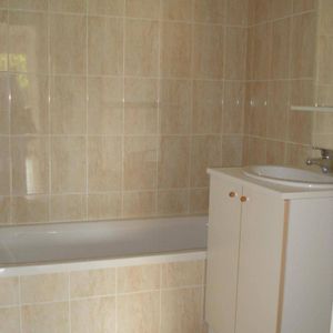 Location appartement rénové 2 pièces 44.1 m² à Cluses (74300) 4 - Photo 2