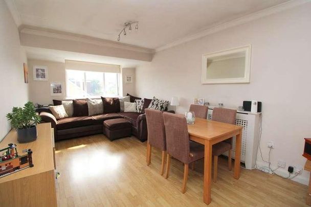 Seymour Way, Sunbury-on-thames, TW16 - Photo 1