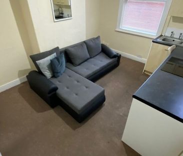 Flat 3, Conference Road, Armley, Leeds, LS12 3DX - Photo 6