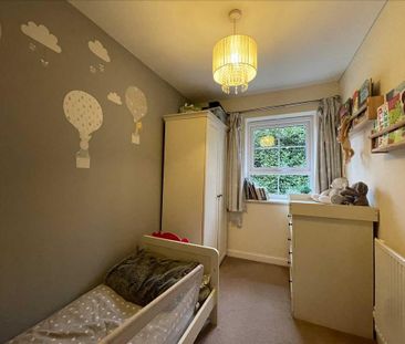 3 bedroom semi-detached house to rent - Photo 4