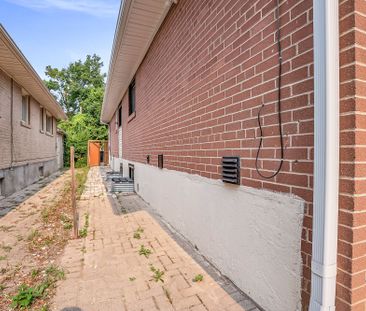 For Lease - 3 Bankfield Drive Unit# RM2, Toronto, Ontario - Photo 2