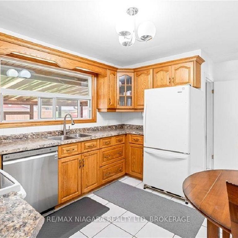 67 SPRINGFIELD STREET, Welland, Ontario, L3B5M1 - Photo 1