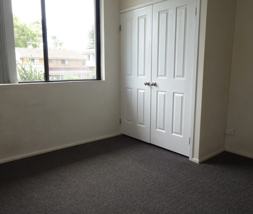 Spacious 3-Bedroom Double-Storey Retreat in Burwood's Lifestyle Hub - Photo 6