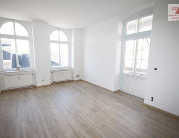 Komplett sanierte 3-Raum-Wohnung mit großer Dachterrasse mitten im Zentrum von Annaberg-Buchholz!! - Foto 1