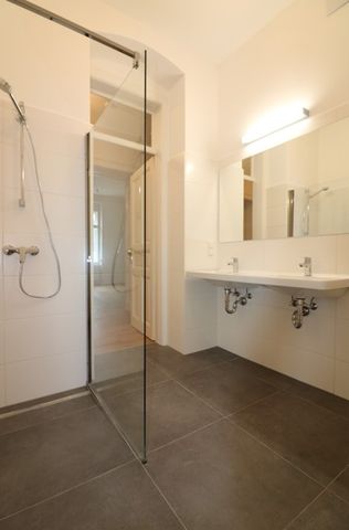 WG-taugliche 4 Zimmer Wohnung in der Feuerbachgasse! - Provisionsfrei! - Photo 2