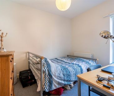 12 Ashdell Road, Broomhill - Photo 3