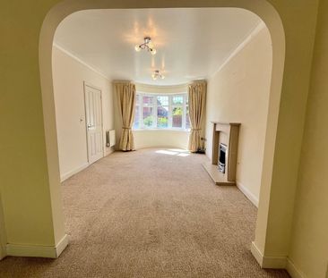 Cambrian Way, Cardiff, Marshfield - Photo 2