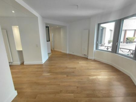 location Appartement T3 DE 73.7m² À PARIS - Photo 2