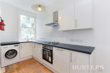 Benhill Road, SE5 7LZ - Photo 4