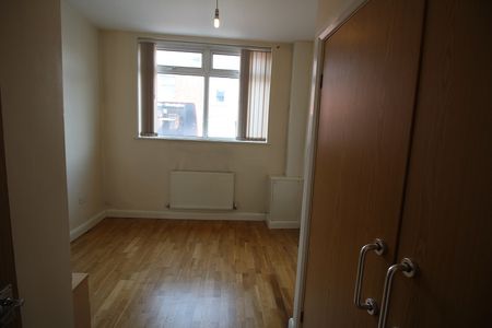 Property for rent - Photo 4