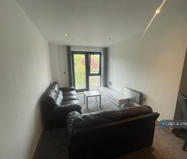 2 bedroom flat to rent - Photo 6