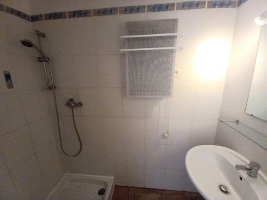 SAINT CHAMAS CENTRE VILLE APPARTEMENT T1, - Photo 1