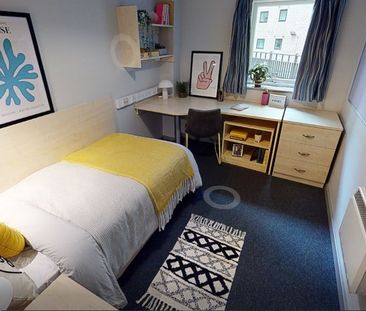 Room in a Shared Flat, Liverpool, L3 - Photo 4