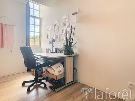 Location Appartement 3 pièces 73m² - Photo 3