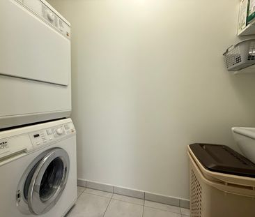 Instapklaar drie-slaapkamerappartement met garage in Meulebeke. - Foto 2