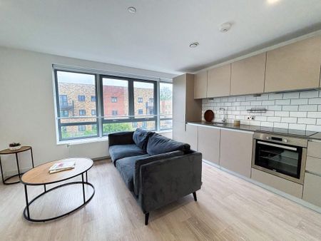 Studio to rent - Photo 2