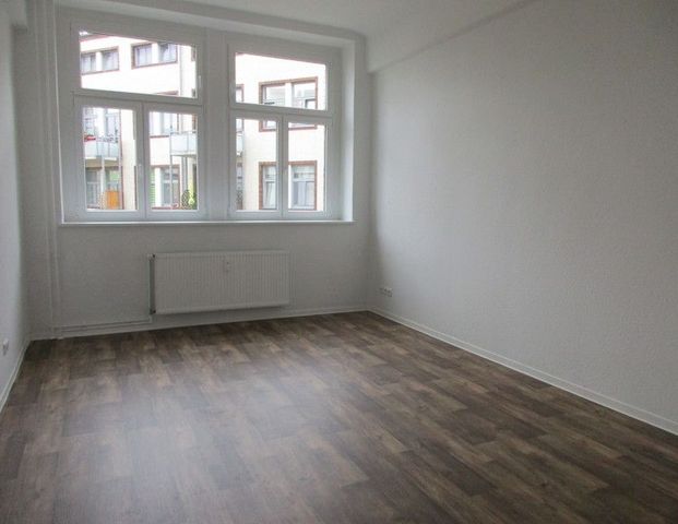 2-Zimmer-Wohnung mit Einbauküche! - Foto 1
