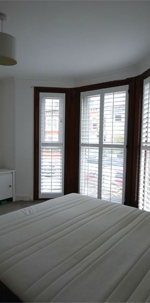 Studio Flat, Balham Park Road, SW12 - Photo 1