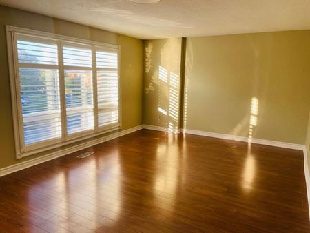 For Lease - 118 Banting Crescent, Brampton, Ontario - Photo 5