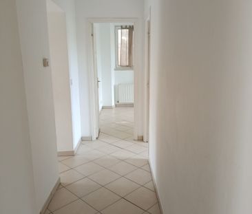 Location Appartement 4 pièces 81m² LA ROQUETTE SUR SIAGNE 06550 - Photo 6