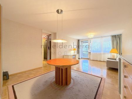 Traumhafte 3-Zimmer-Wohnung mit Loggia, Grünblick & Garage! - Photo 3