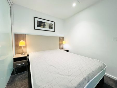 1104/618 Lonsdale Street - Photo 2