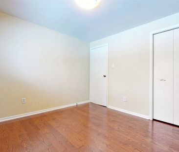 For Lease - 57 Ardgowan Crescent Unit# Main, Toronto, Ontario - Photo 5