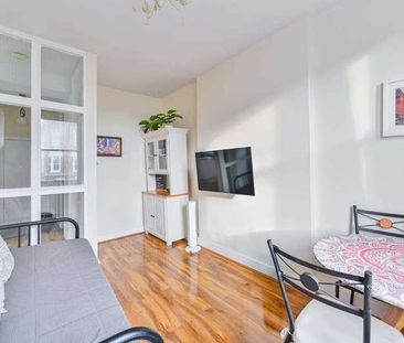 Flat, Battersea, SW11 - Photo 3