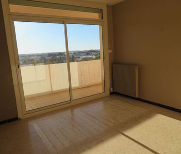 T3+GARAGE 545€ H.C St-Cesaire Nîmes, 71m² - Photo 5