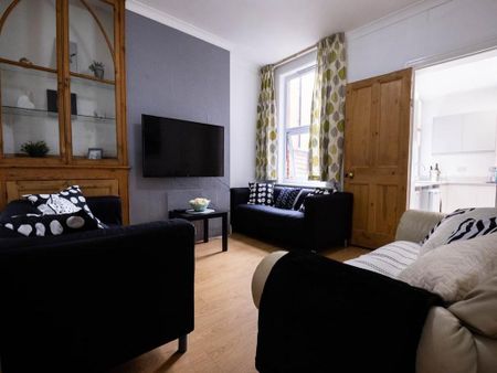 5 bedroom house to rent - Photo 2