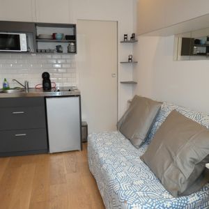 Location Appartement 1 pièce 10m² FONTAINEBLEAU 77300 - Photo 2