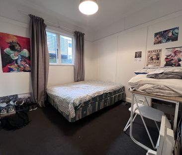 3 Bedroom Unit in Te Aro - Photo 3