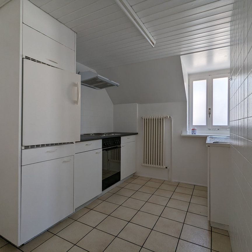 Charmant et très lumineux appartement de 3 chambres avec cuisine et salle de bain séparées - Photo 1