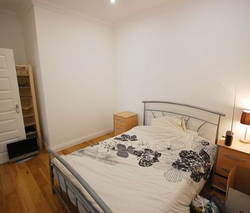 1 bed flat to rent in Southcote Road, Bournemouth, BH1 - Photo 2