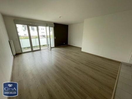 Location Appartement 3 pièces 63m² LOOS 59120 - Photo 2