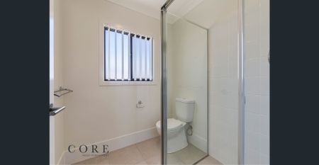 MODERN, FULLY FURNISHED, DESIGNER STUDIO APARTMENT - Photo 4