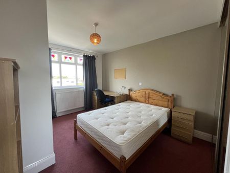 1 bedroom in a house share to rent - Photo 3