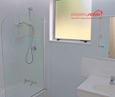 Charming Two-Bedroom Home - Photo 5