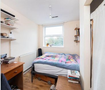 4 bedroom terraced house to rent - Photo 4