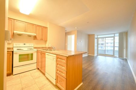 For Lease - 35 Hollywood Avenue Unit# 816, Toronto, Ontario - Photo 3