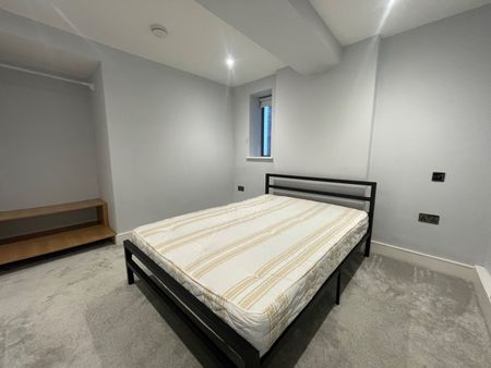 1 Bed Flat, Haydons Road, SW19 - Photo 2