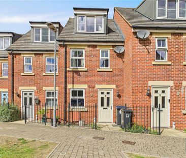 St James Gardens, Trowbridge, Wiltshire, BA14 - Photo 4