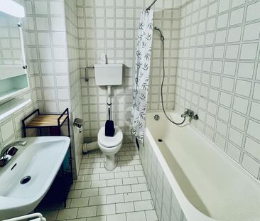 CHARMANT MEUBLÉ CENTRAL POUR COUPLE OU FAMILLE - Foto 5