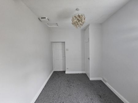 2 bedroom terraced bungalow to rent - Photo 2